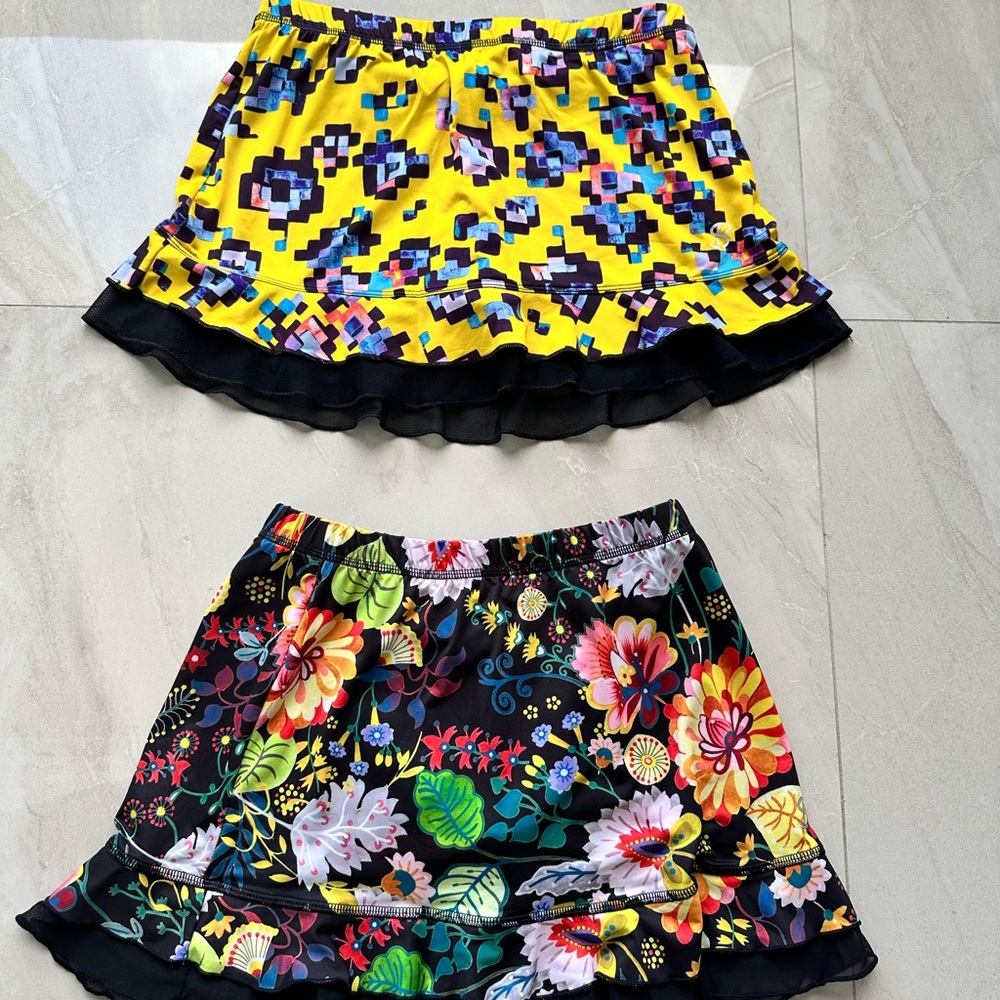 Ruffled Blue and Black Mini Skater Skirt tennis set